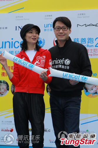 组图:黎明离婚后助阵慈善 张曼玉枯瘦显干瘪