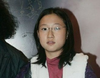 �����̸������Ů���̳�Ȩ�������û�����ַ�