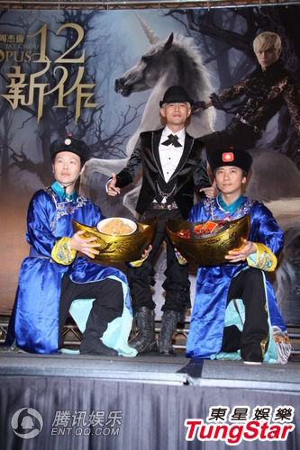 �ܽ��׷�����Ҽ��ý̽�� �µ���������ӫ���